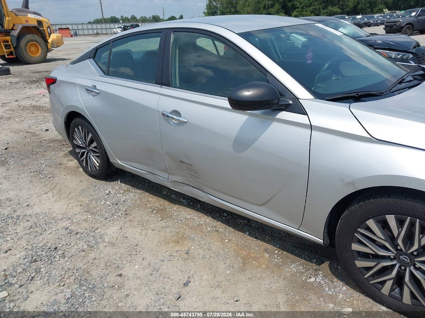 2024 Nissan Altima VIN 1N4BL4DV8RN410256 IAAI salvage auction — RIGHT SIDE, Enterprise Vehicles Clear Only (Connecticut), sold $9,300 on 2026-08-03 (photo 6)