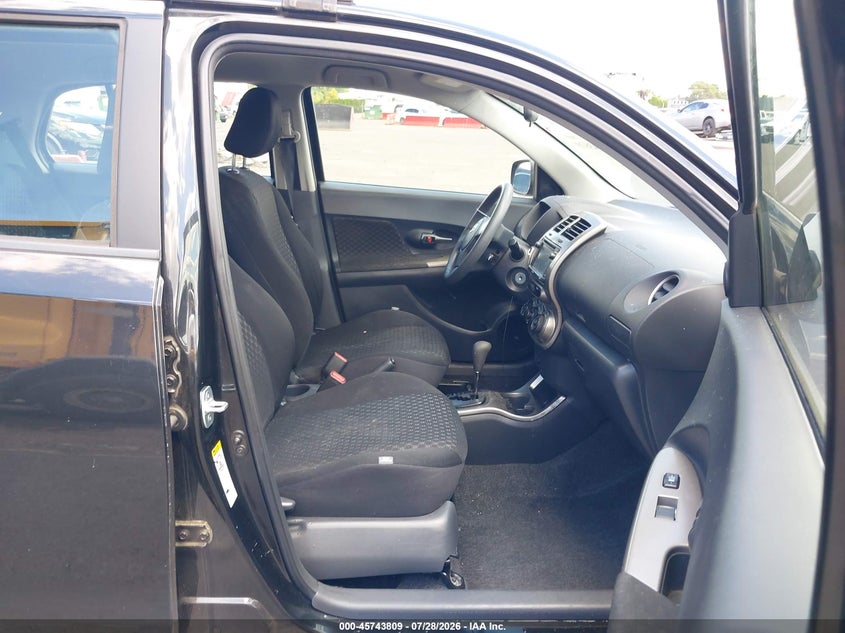 2014 Scion Xd VIN JTKKUPB41E1039339 IAAI salvage auction — LEFT FRONT, Salvage (Oregon), sold $1,725 on 2026-10-08 (photo 5)