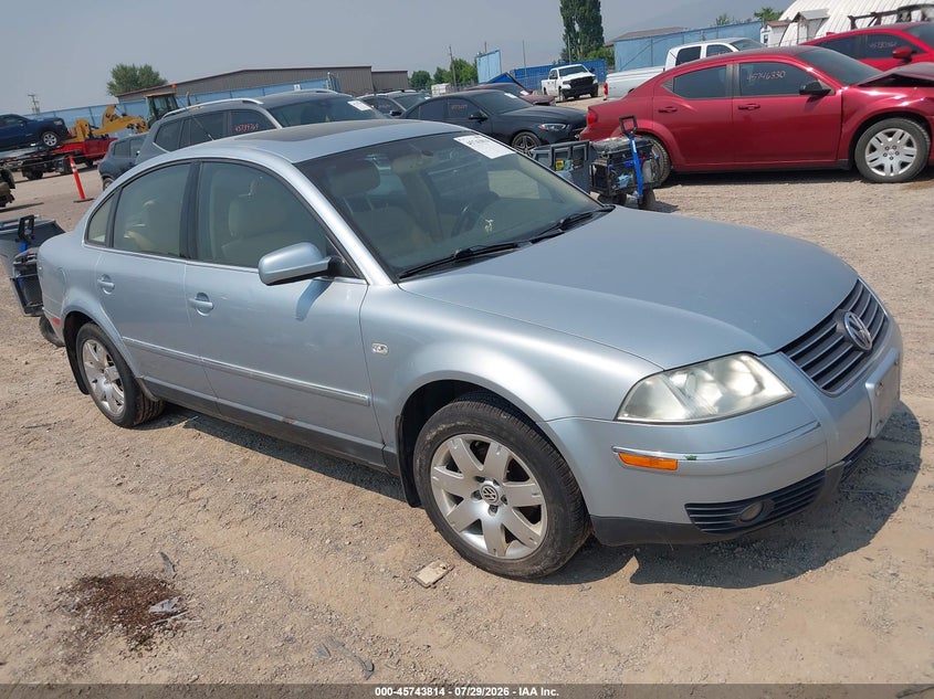2001 Volkswagen Passat VIN WVWRH63B21P133609 IAAI salvage auction — NORMAL WEAR, Clear (Montana), sold $125 on 2026-08-05 (photo 1)