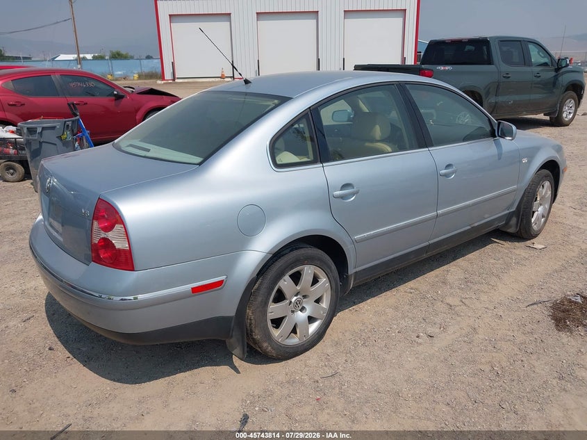 2001 Volkswagen Passat VIN WVWRH63B21P133609 IAAI salvage auction — NORMAL WEAR, Clear (Montana), sold $125 on 2026-08-05 (photo 4)