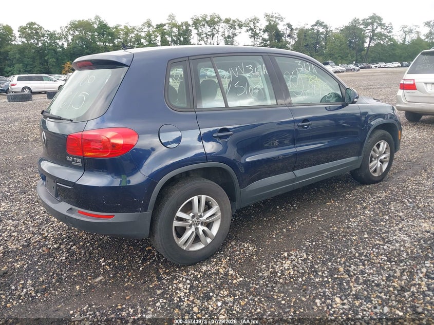 2012 Volkswagen Tiguan VIN WVGBV7AX7CW560710 IAAI salvage auction — LEFT FRONT, Salvage Title, sold $450 on 2026-08-11 (photo 4)