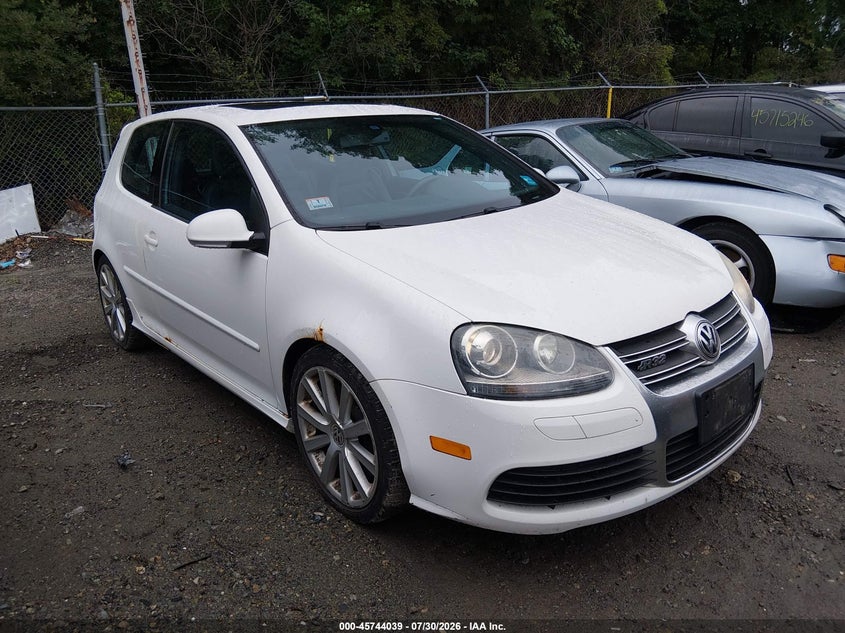 2008 Volkswagen R32 VIN WVWKC71KX8W175888 IAAI salvage auction — NORMAL WEAR, Clear (Massachusetts), sold $1,100 on 2026-08-04 (photo 1)