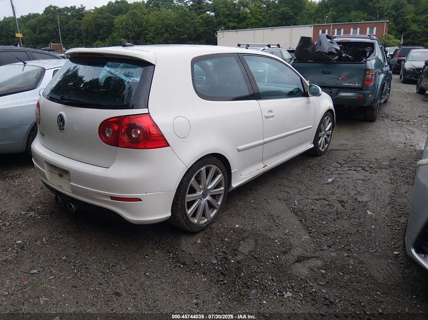 2008 Volkswagen R32 VIN WVWKC71KX8W175888 IAAI salvage auction — NORMAL WEAR, Clear (Massachusetts), sold $1,100 on 2026-08-04 (photo 4)