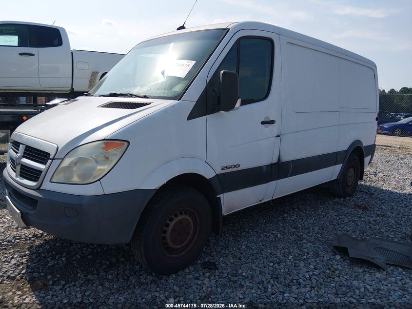 2007 Dodge Sprinter VIN WD0PE746375137090 IAAI salvage auction — NORMAL WEAR, Clear (Georgia), sold $200 on 2026-07-31 (photo 2)