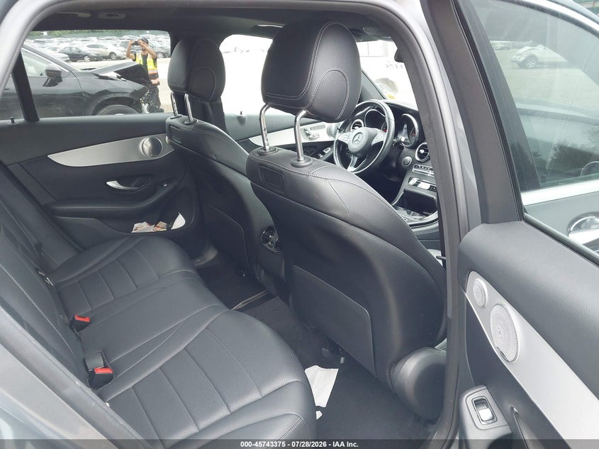 2019 Mercedes-benz Glc VIN WDC0G4KB1KV117832 IAAI salvage auction — FRONT END, Wait Title, sold $5,600 on 2026-08-14 (photo 8)
