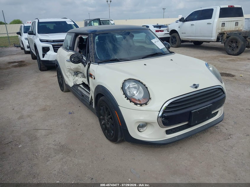 2016 Mini Hard top VIN WMWXP5C53GT739366 IAAI salvage auction — RIGHT FRONT, Salvage (Idaho), sold $650 on 2026-08-08 (photo 1)