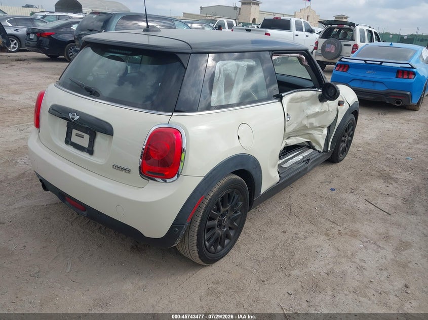 2016 Mini Hard top VIN WMWXP5C53GT739366 IAAI salvage auction — RIGHT FRONT, Salvage (Idaho), sold $650 on 2026-08-08 (photo 4)