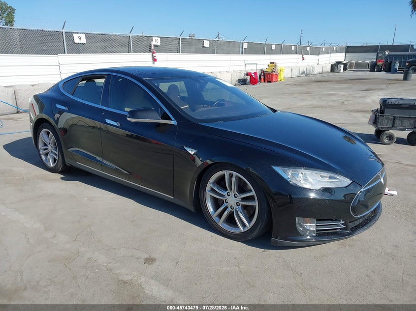 2015 Tesla Model s VIN 5YJSA1H11FFP79122 IAAI salvage auction — SUSPENSION, Salvage Title, sold $2,150 on 2026-08-23 (photo 1)