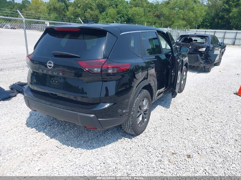 2026 Nissan Rogue VIN 5N1BT3BA5TC768255 IAAI salvage auction — RIGHT SIDE, Clear (Florida), sold $15,200 on 2026-08-01 (photo 4)