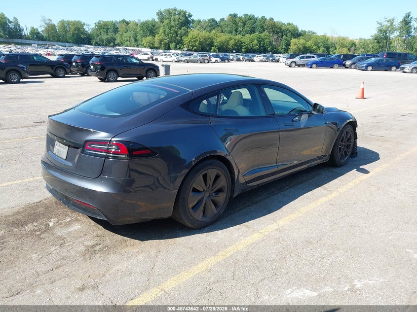 2024 Tesla Model s VIN 5YJSA1E5XRF536260 IAAI salvage auction — FRONT END, Clear (Michigan), sold $23,250 on 2026-09-03 (photo 4)