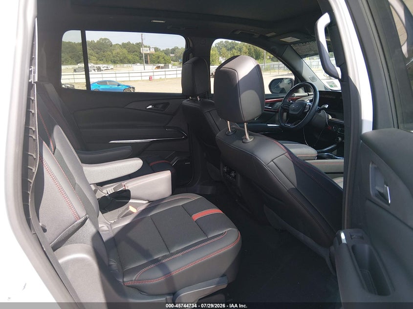 2026 Chevrolet Traverse VIN 1GNERLKS0TJ132953 IAAI salvage auction — FRONT & REAR, Wait Title, sold $10,000 on 2026-09-14 (photo 8)