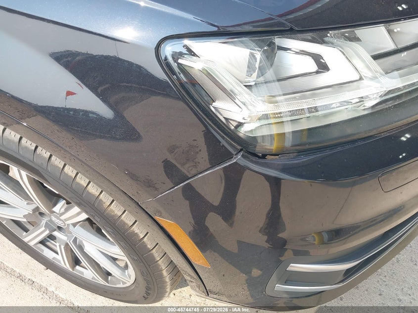 2017 Audi Q7 VIN WA1VAAF79HD015799 IAAI salvage auction — RIGHT FRONT, Salvage Title, sold $10,100 on 2026-08-26 (photo 6)