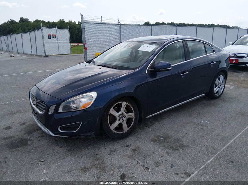 2012 Volvo S60 VIN YV1622FS2C2099271 IAAI salvage auction — RIGHT SIDE, Salvage (Indiana), sold $600 on 2026-08-20 (photo 2)