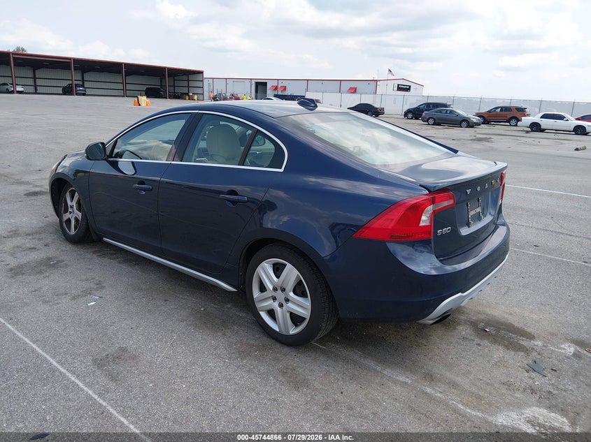 2012 Volvo S60 VIN YV1622FS2C2099271 IAAI salvage auction — RIGHT SIDE, Salvage (Indiana), sold $600 on 2026-08-20 (photo 3)
