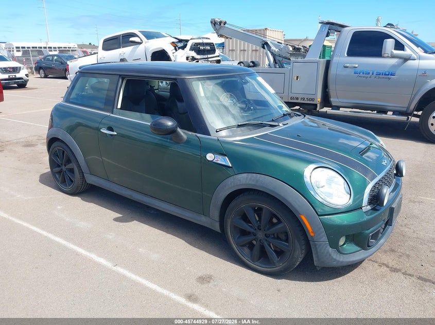 2013 Mini Hard top VIN WMWSV3C55DT476264 IAAI salvage auction — NORMAL WEAR, Clear (Hawaii), sold $875 on 2026-08-11 (photo 1)