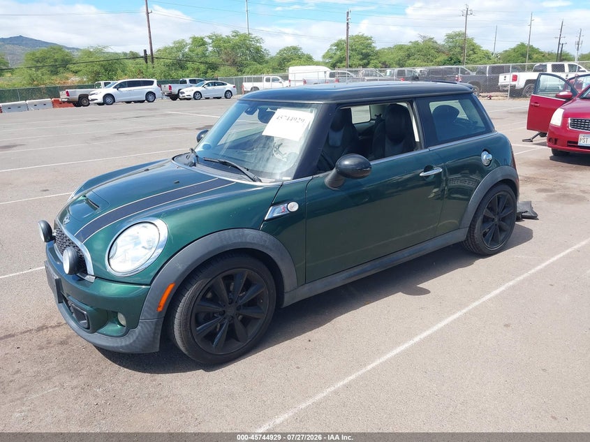 2013 Mini Hard top VIN WMWSV3C55DT476264 IAAI salvage auction — NORMAL WEAR, Clear (Hawaii), sold $875 on 2026-08-11 (photo 2)