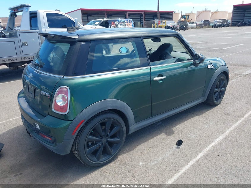 2013 Mini Hard top VIN WMWSV3C55DT476264 IAAI salvage auction — NORMAL WEAR, Clear (Hawaii), sold $875 on 2026-08-11 (photo 4)