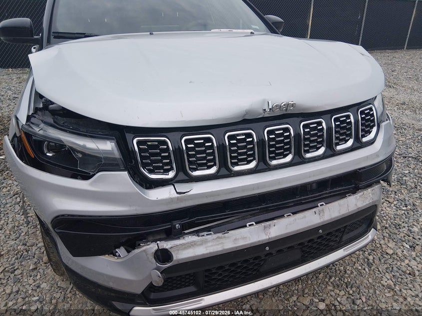 2025 Jeep Compass VIN 3C4NJDCN8ST615323 IAAI salvage auction — FRONT END, Enterprise Vehicles Clear Only (Iowa), sold $10,600 on 2026-08-03 (photo 6)