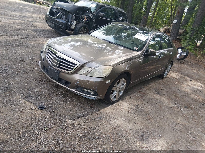 2010 Mercedes-benz E-class VIN WDDHF9AB3AA146738 IAAI salvage auction — NORMAL WEAR, Clear (Virginia), sold $900 on 2026-08-19 (photo 2)