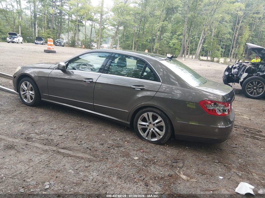 2010 Mercedes-benz E-class VIN WDDHF9AB3AA146738 IAAI salvage auction — NORMAL WEAR, Clear (Virginia), sold $900 on 2026-08-19 (photo 3)