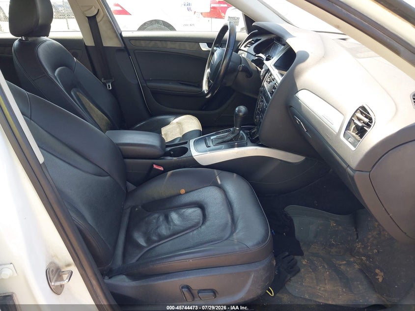 2012 Audi A4 VIN WAUBFAFLXCA114100 IAAI salvage auction — NORMAL WEAR, Clear (Illinois), sold $1,000 on 2026-08-19 (photo 5)