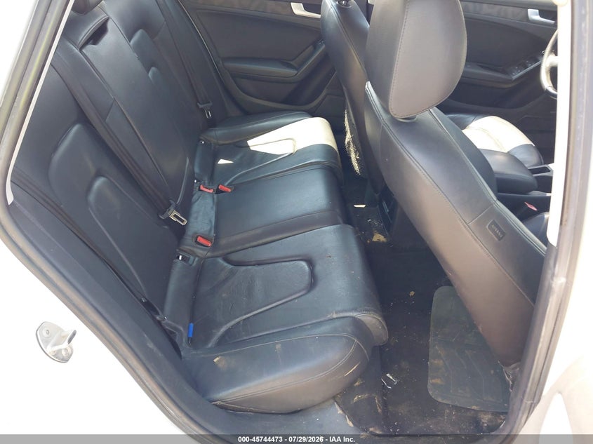 2012 Audi A4 VIN WAUBFAFLXCA114100 IAAI salvage auction — NORMAL WEAR, Clear (Illinois), sold $1,000 on 2026-08-19 (photo 8)