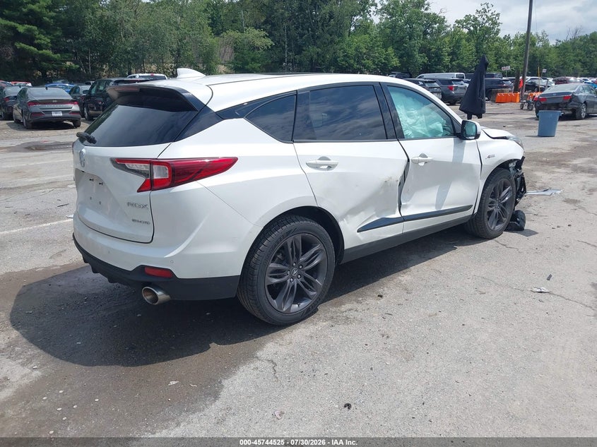 2021 Acura Rdx VIN 5J8TC2H62ML001861 IAAI salvage auction — SIDE, Salvage Title, sold $6,100 on 2026-08-28 (photo 4)