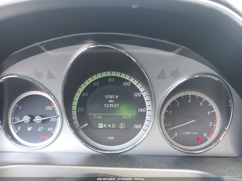 2011 Mercedes-benz C-klasse VIN WDDGF8BB3BR145824 IAAI salvage auction — FRONT END, Salvage (Pennsylvania), sold $875 on 2026-08-15 (photo 7)
