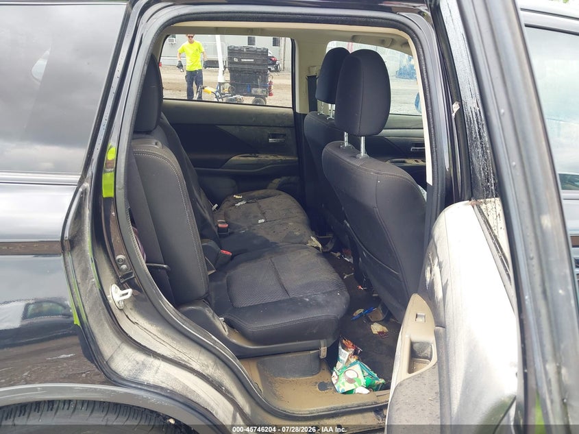 2017 Mitsubishi Outlander VIN JA4AD3A31HZ052614 IAAI salvage auction — WATER/FLOOD, Salvage (Tennessee), sold $1,175 on 2026-08-21 (photo 8)