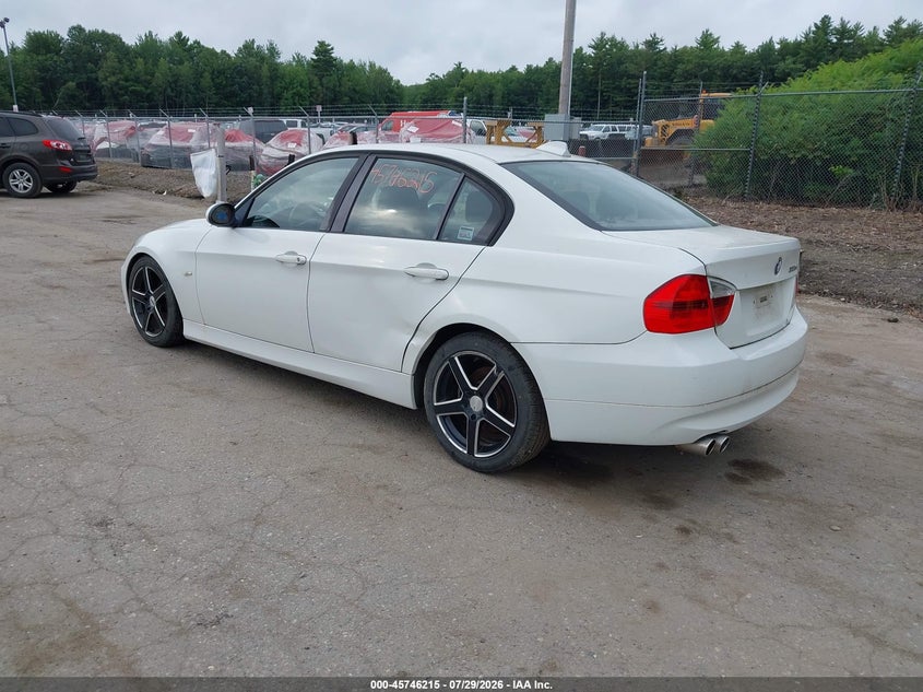 2006 BMW 3 series VIN WBAVD13576KV05194 IAAI salvage auction — NORMAL WEAR, Original (Maine), sold $300 on 2026-08-03 (photo 3)