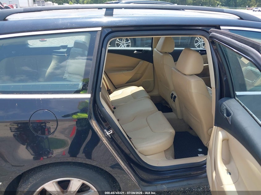 2007 Volkswagen Passat VIN WVWLK73C47E035630 IAAI salvage auction — NORMAL WEAR, Clear (Alabama), sold $175 on 2026-08-05 (photo 8)