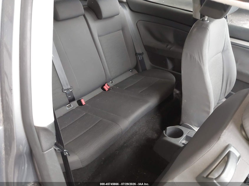 2009 Volkswagen Rabbit VIN WVWBB71K49W010147 IAAI salvage auction — NORMAL WEAR, Clear (New York), sold $400 on 2026-08-06 (photo 8)