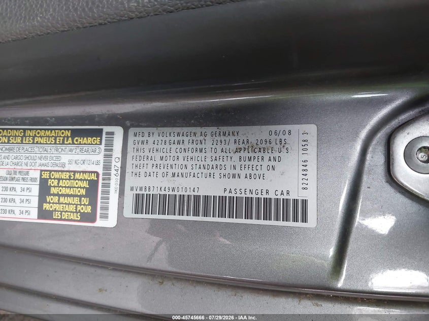 2009 Volkswagen Rabbit VIN WVWBB71K49W010147 IAAI salvage auction — NORMAL WEAR, Clear (New York), sold $400 on 2026-08-06 (photo 9)