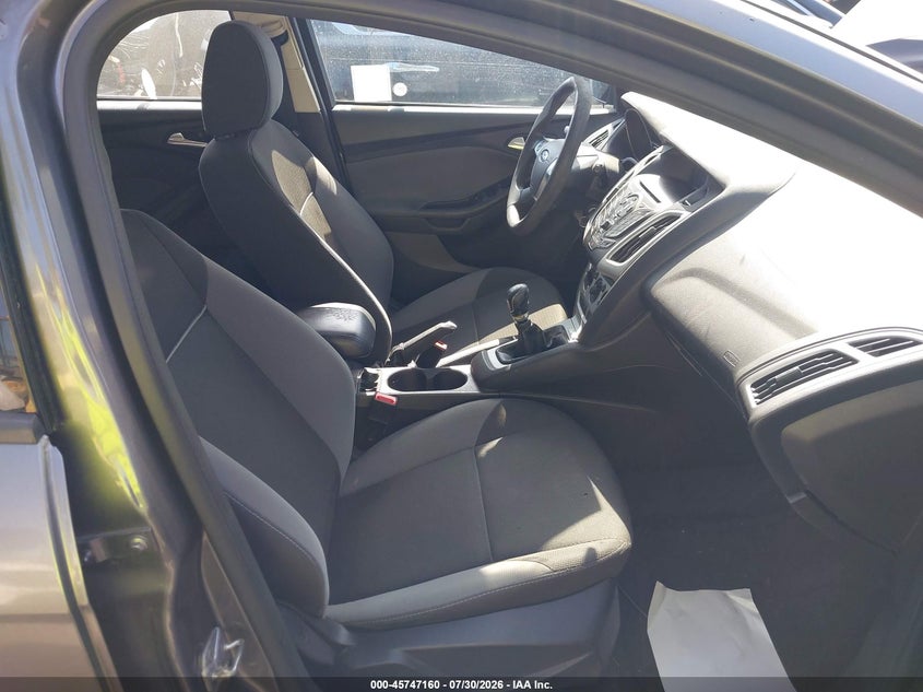 2014 Ford Focus VIN 1FADP3K25EL176261 IAAI salvage auction — RIGHT FRONT, Wait Title, sold $575 on 2026-08-21 (photo 5)