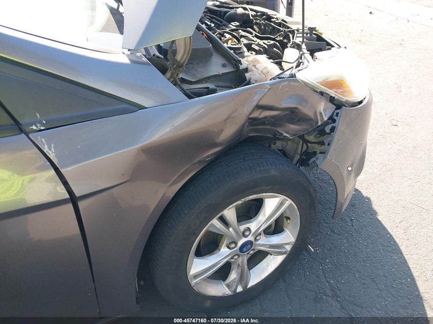 2014 Ford Focus VIN 1FADP3K25EL176261 IAAI salvage auction — RIGHT FRONT, Wait Title, sold $575 on 2026-08-21 (photo 6)