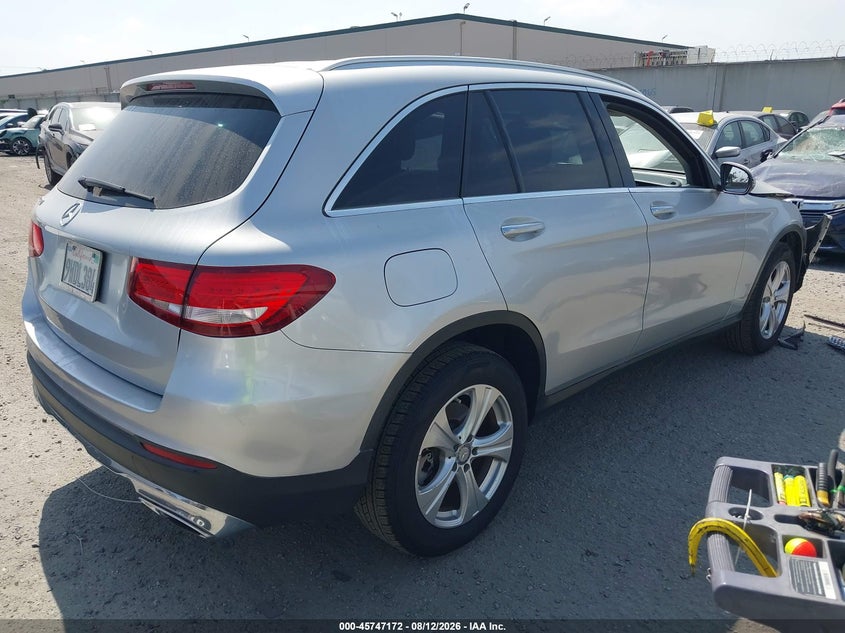 2016 Mercedes-benz Glc VIN WDC0G4JBXGF011219 IAAI salvage auction — FRONT END, Salvage Certificate (California), sold $5,025 on 2026-08-19 (photo 4)