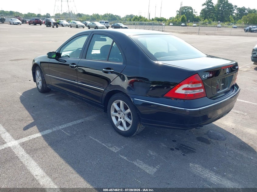 2007 Mercedes-benz C class VIN WDBRF92H17F891676 IAAI salvage auction — NORMAL WEAR, Clear (Tennessee), sold $275 on 2026-08-18 (photo 3)
