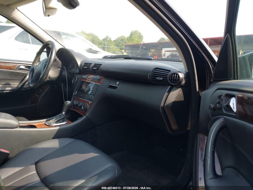 2007 Mercedes-benz C class VIN WDBRF92H17F891676 IAAI salvage auction — NORMAL WEAR, Clear (Tennessee), sold $275 on 2026-08-18 (photo 5)