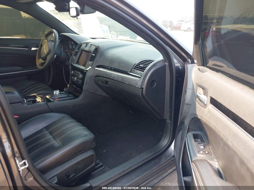 2023 Chrysler 300 VIN 2C3CCABG1PH537605 IAAI salvage auction — NORMAL WEAR, Wait Title, sold $20,100 on 2026-08-11 (photo 5)