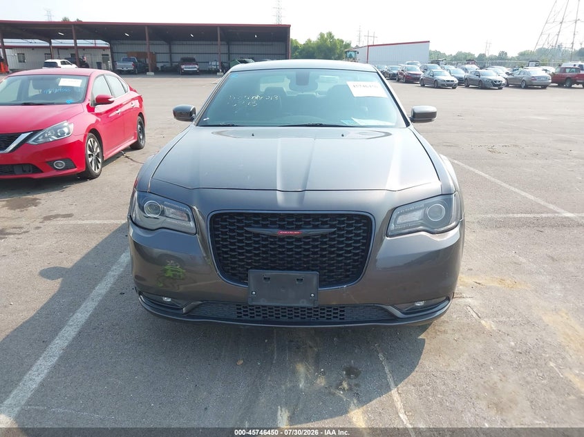 2023 Chrysler 300 VIN 2C3CCABG1PH537605 IAAI salvage auction — NORMAL WEAR, Wait Title, sold $20,100 on 2026-08-11 (photo 6)