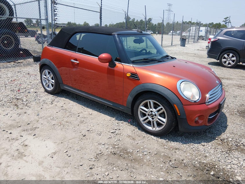 2011 Mini Cooper VIN WMWZN3C53BTZ89525 IAAI salvage auction — REAR END, Salvage (Georgia), sold $800 on 2026-08-28 (photo 1)