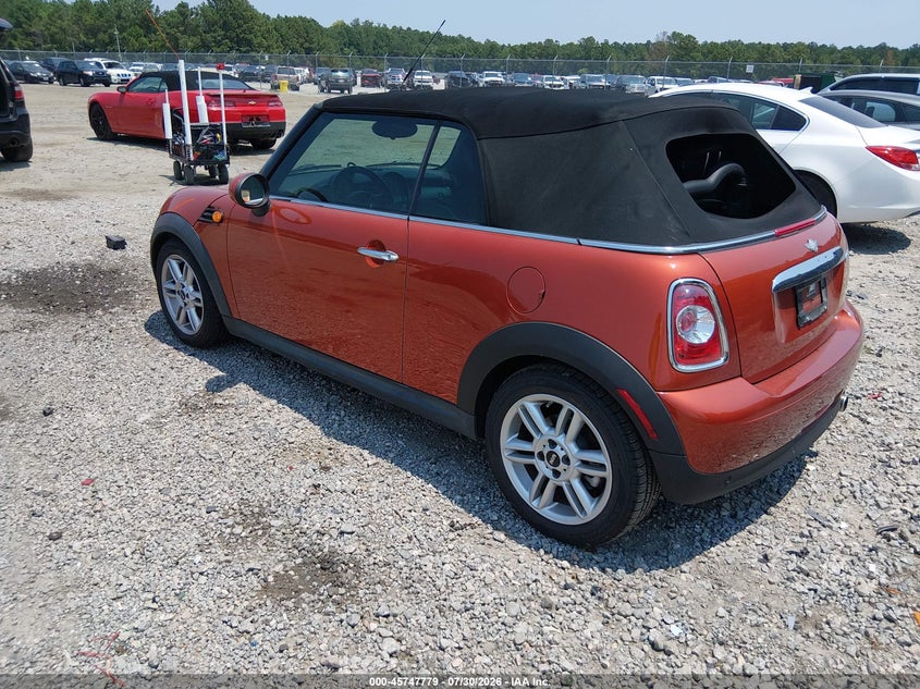 2011 Mini Cooper VIN WMWZN3C53BTZ89525 IAAI salvage auction — REAR END, Salvage (Georgia), sold $800 on 2026-08-28 (photo 3)