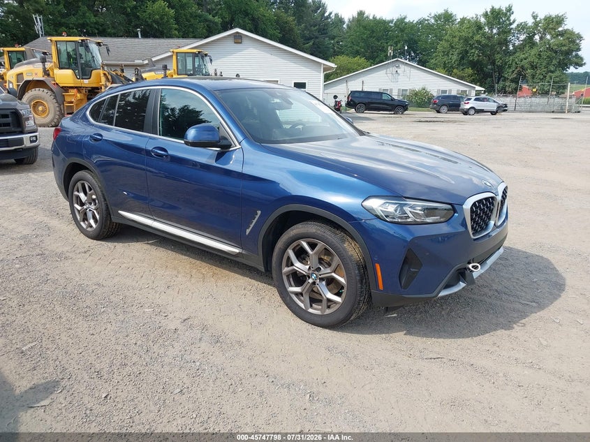 2025 BMW X4 VIN 5UX33DT0XS9Y54269 — IAAI salvage auction photo