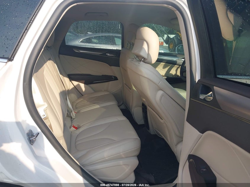 2018 Lincoln Mkc VIN 5LMCJ1C99JUL18700 IAAI salvage auction — NORMAL WEAR, Repossession Paperwork (Georgia), sold $7,750 on 2026-08-19 (photo 8)