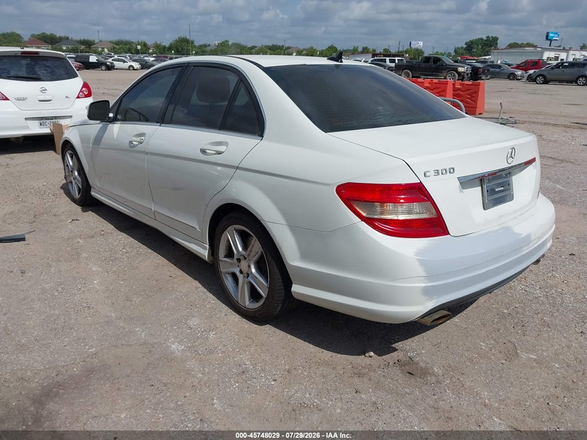 2009 Mercedes-benz C class VIN WDDGF54X09R054785 IAAI salvage auction — NORMAL WEAR, Original (Texas), sold $725 on 2026-08-19 (photo 3)