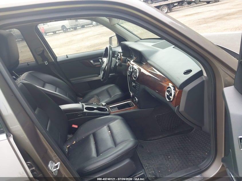 2013 Mercedes-benz Glk-klasse VIN WDCGG8JB5DG031535 IAAI salvage auction — NORMAL WEAR, Clear (Maryland), sold $2,825 on 2026-08-04 (photo 5)