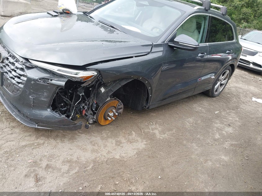 2025 Audi Q5 VIN WA13AAGU0S2108337 — IAAI salvage auction photo