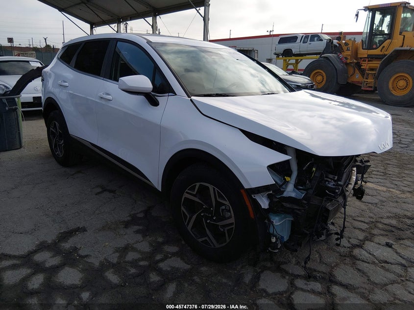 2025 Kia Sportage VIN 5XYK23DF2SG324678 IAAI salvage auction — LEFT FRONT, Salvage (California), sold $4,200 on 2026-08-24 (photo 1)