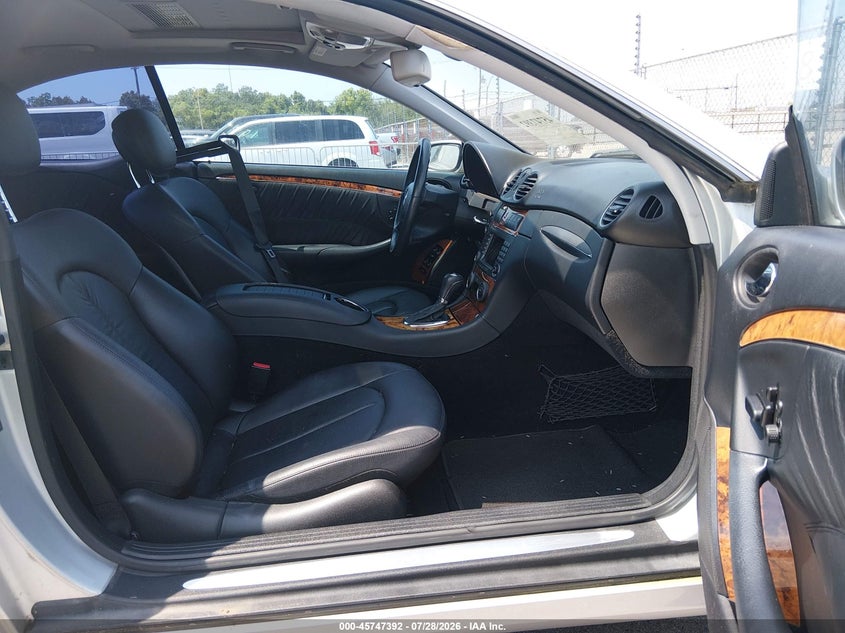 2007 Mercedes-benz Clk-class VIN WDBTJ56H67F207468 IAAI salvage auction — NORMAL WEAR, Clear (Louisiana), sold $825 on 2026-08-10 (photo 5)