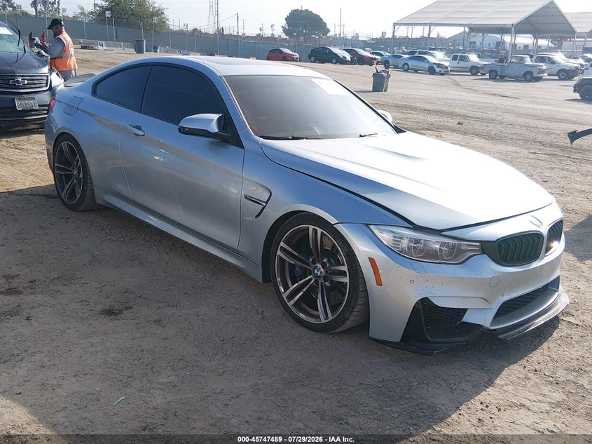 2015 BMW M4 VIN WBS3R9C52FK329836 — IAAI salvage auction photo